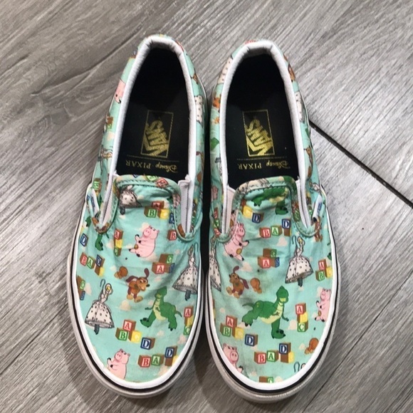 VANS TOY STORY ANDYS TOYS CLASSIC SLIP-ON - Picture 1 of 9